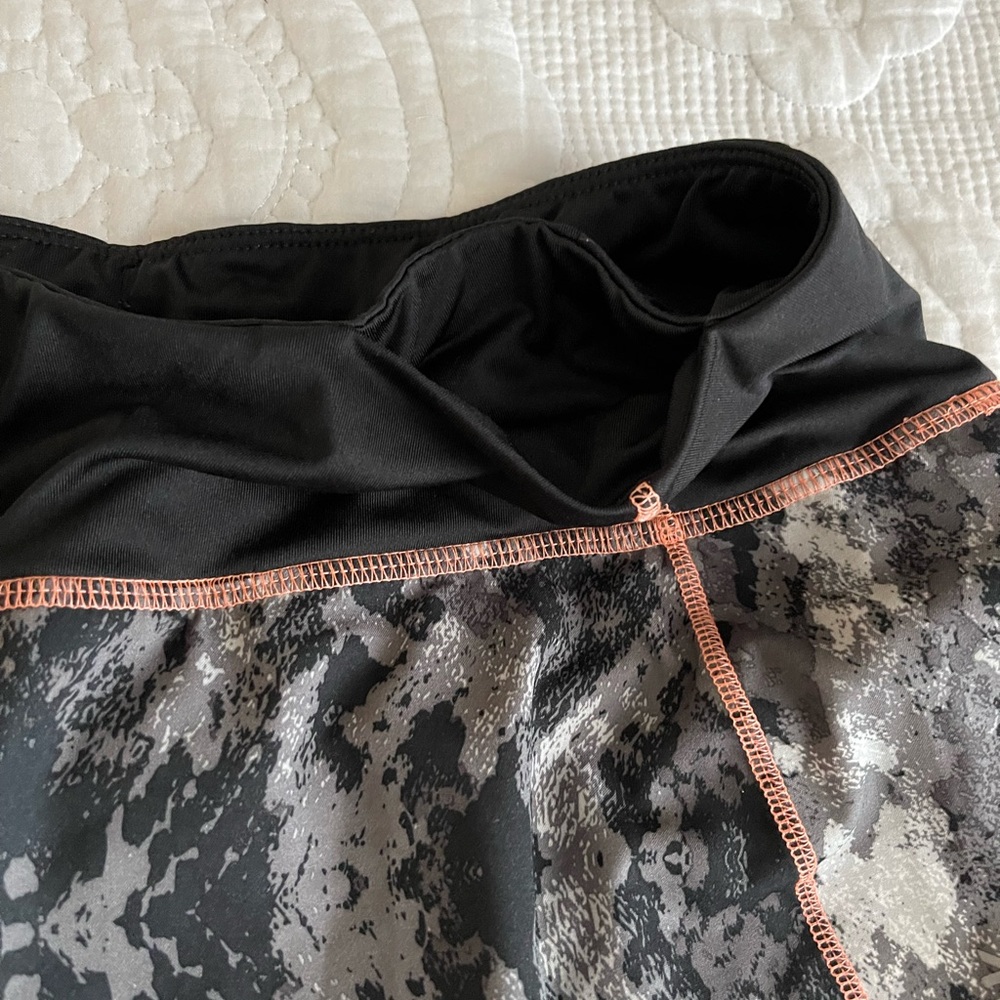 Reebok shorts - Picture 3 of 6